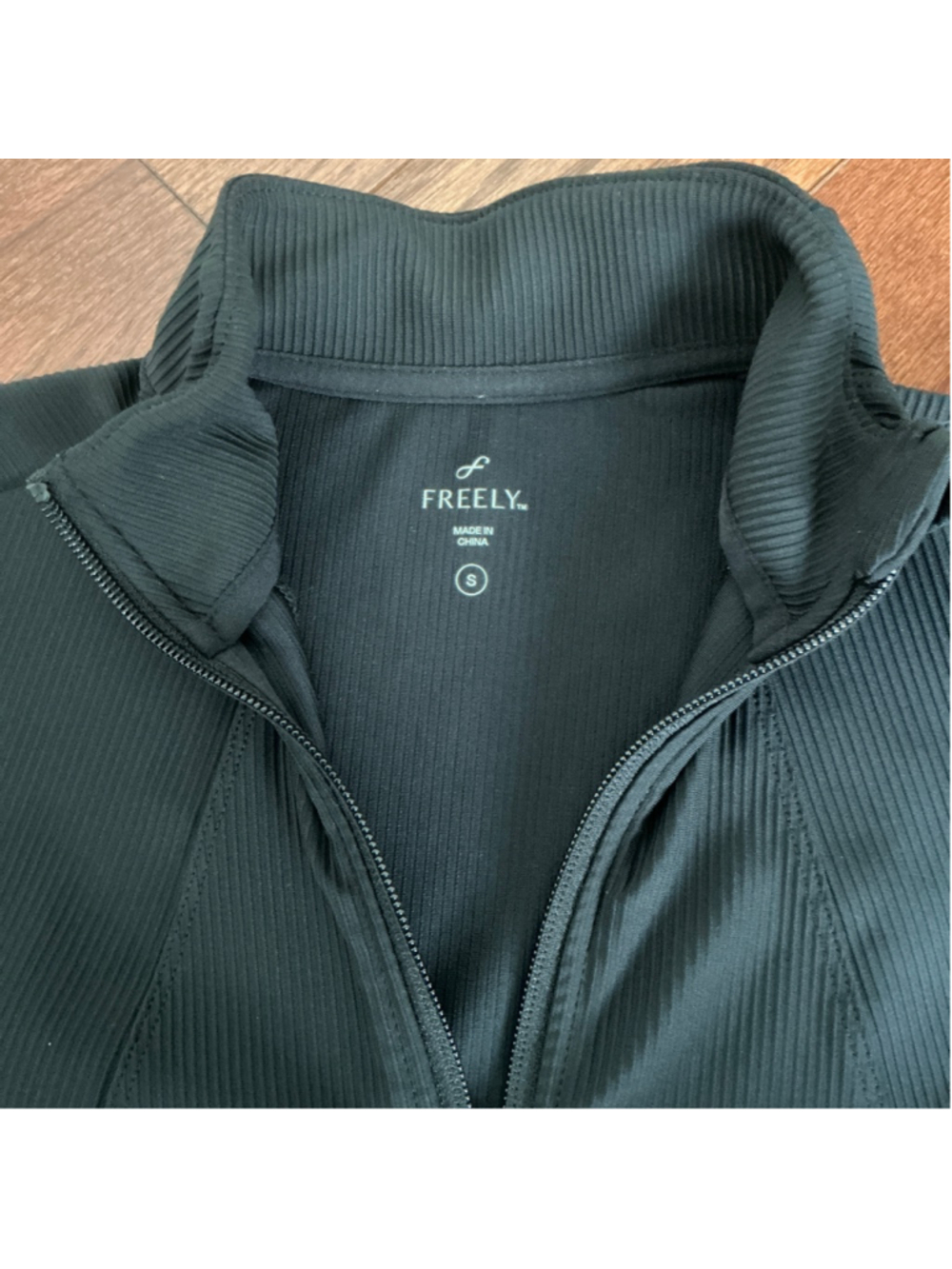Women's FREELY Black Ribbed Full-Zip Jacket S - Picture 2 of 6